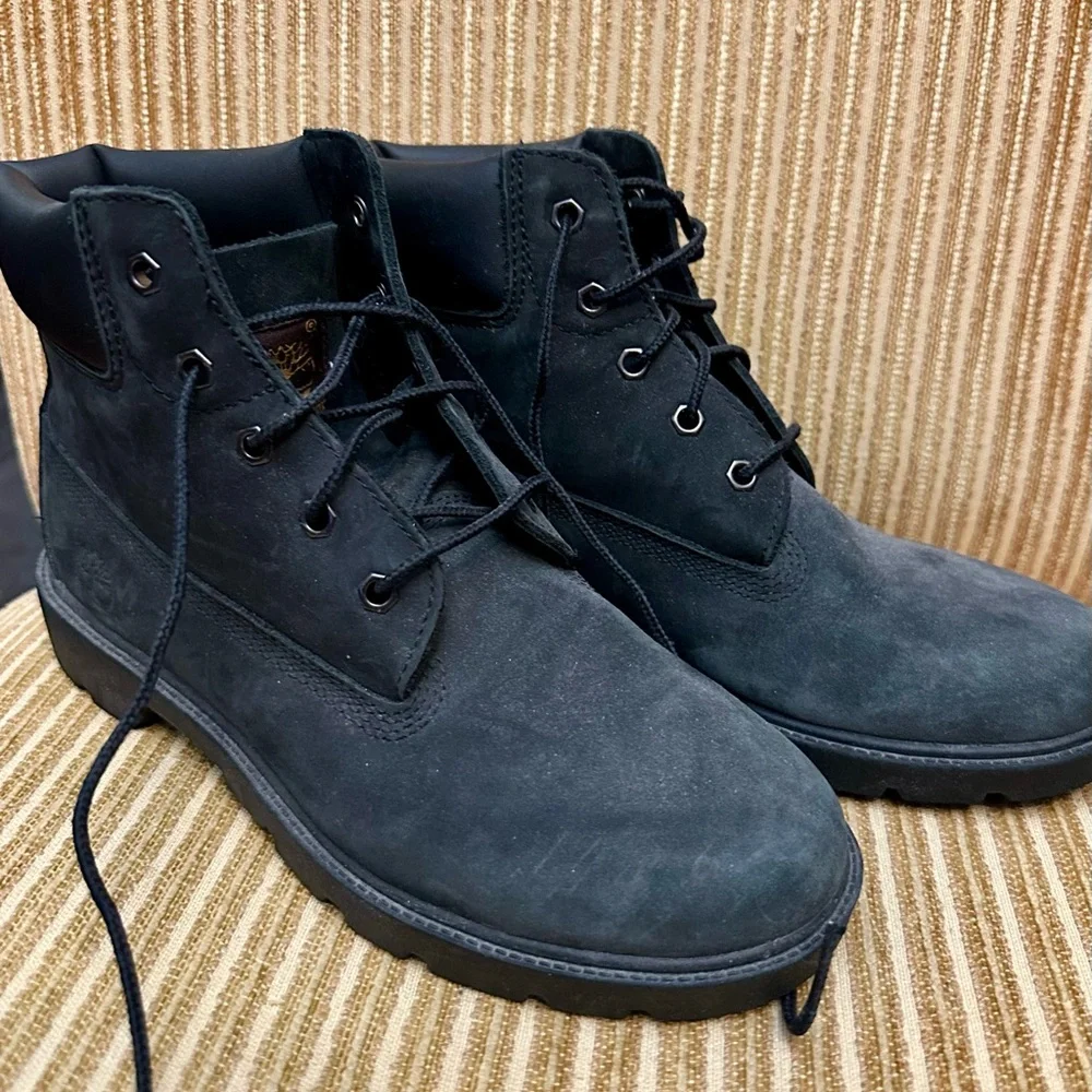 Timberland Boy’s Black Leather Waterproof Boots- used very little - Picture 6 of 7